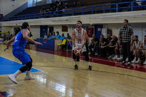 &Pi;&iota;&kappa;&rho;ή ή&tau;&tau;&alpha; &tau;&omicron;&upsilon; &Omicron;&Phi;&Eta; &alpha;&pi;&omicron; &tau;&omicron; &Mu;ί&lambda;&omega;&nu;&alpha; &sigma;&tau;&omicron; &Lambda;ί&nu;&tau;&omicron; (68-71)