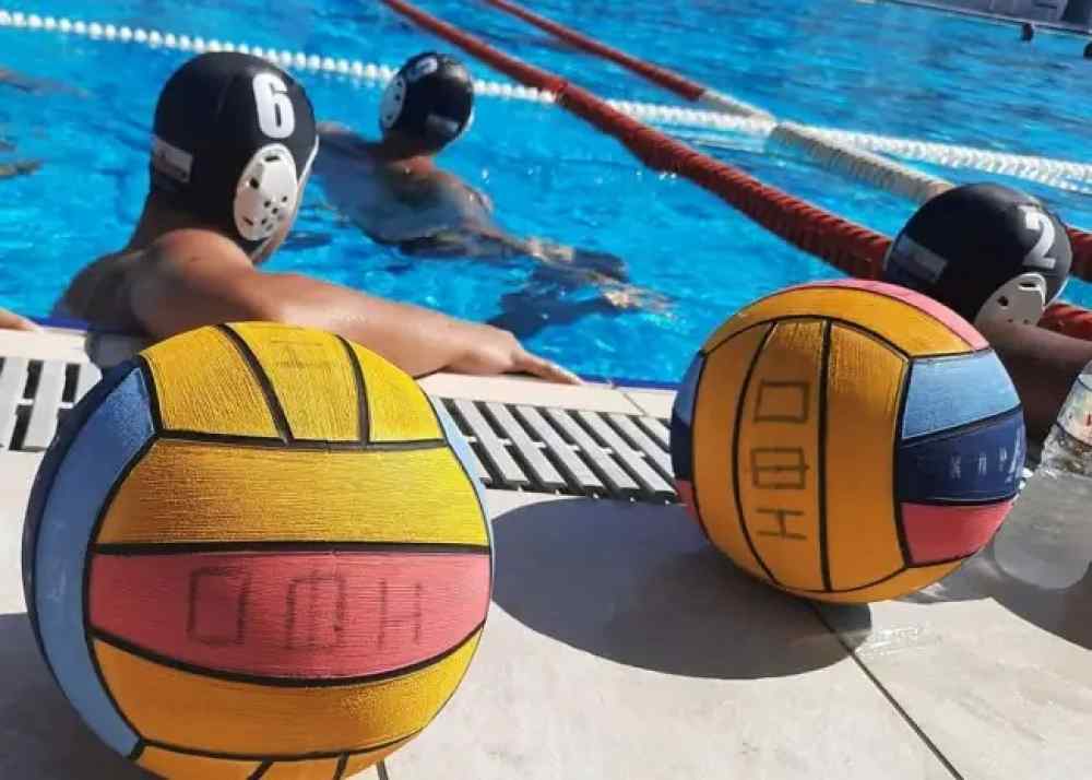 &Eta; &pi;&alpha;&rho;&omicron;&upsilon;&sigma;ί&alpha;&sigma;&eta; &tau;&eta;&sigmaf; &upsilon;&delta;&alpha;&tau;&omicron;&sigma;&phi;&alpha;ί&rho;&iota;&sigma;&eta;&sigmaf; &tau;&omicron;&upsilon; &Omicron;&Phi;&Eta;