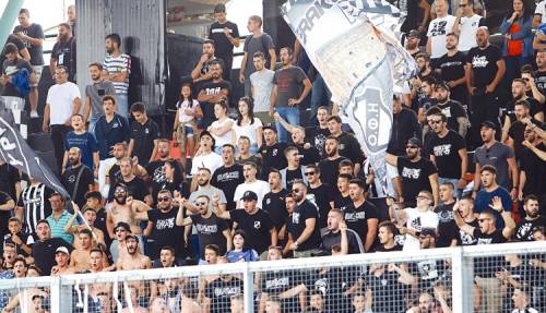 &Epsilon;&pi;&alpha;&iota;&xi;&epsilon; ...&mu;&pi;ά&lambda;&alpha; &omicron; &kappa;ό&sigma;&mu;&omicron;&sigmaf;: 4.476 &epsilon;&iota;&sigma;&iota;&tau;ή&rho;&iota;&alpha; &sigma;&epsilon; &kappa;ά&theta;&epsilon; &pi;&alpha;&iota;&chi;&nu;ί&delta;&iota; &tau;&omicron;&upsilon; &Omicron;&Phi;&Eta;