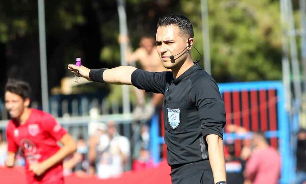 &Sigma;&phi;&upsilon;&rho;ί&zeta;&epsilon;&iota; &tau;&omicron;&nu; &Omicron;&Phi;&Eta; &mu;&epsilon; &tau;&omicron;&nu; &Alpha;&sigma;&tau;έ&rho;&alpha; &Tau;&rho;ί&pi;&omicron;&lambda;&eta;&sigmaf;