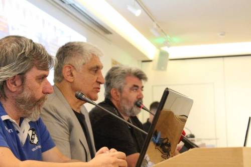 &Epsilon;&nu;&alpha; &iota;&sigma;&tau;&omicron;&rho;&iota;&kappa;ό &tau;&alpha;&xi;ί&delta;&iota; &Omicron;&Phi;&Eta; &kappa;&alpha;&iota; &Gamma;&iota;&alpha;&nu;&nu;ά&kappa;&eta; &xi;&epsilon;&kappa;&iota;&nu;ά&epsilon;&iota; (&Phi;&Omega;&Tau;&Omicron;&Gamma;&Rho;&Alpha;&Phi;&Iota;&Epsilon;&Sigma;)