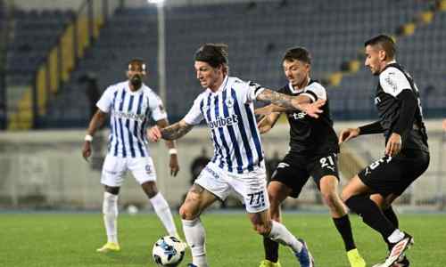 &Mu;&epsilon;...&kappa;&alpha;&rho;&alpha;&mu;&pi;ό&lambda;&alpha; &omicron; &Alpha;&tau;&rho;ό&mu;&eta;&tau;&omicron;&sigmaf; 1-1 &tau;&omicron;&nu; &Omicron;&Phi;&Eta;