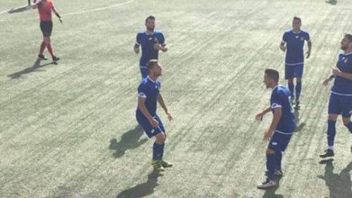 M&epsilon; &pi;&epsilon;&rho;ί&pi;&alpha;&tau;&omicron; &sigma;&tau;&alpha; &Zeta;&omega;&nu;&iota;&alpha;&nu;ά, &alpha;&gamma;&kappa;&alpha;&lambda;&iota;ά &mu;&epsilon; &tau;&eta;&nu; ά&nu;&omicron;&delta;&omicron; &omicron; &Epsilon;&rho;&gamma;&omicron;&tau;έ&lambda;&eta;&sigmaf;! (VIDEO)