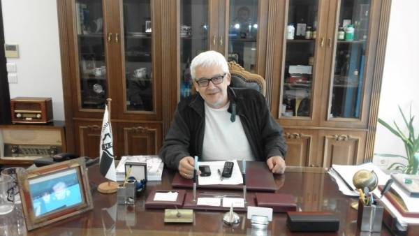 &Sigma;&tau;&eta;&rho;ί&zeta;&epsilon;&iota; &tau;&eta; &nu;έ&alpha; &epsilon;&pi;&omicron;&chi;ή &tau;&omicron;&upsilon; &Omicron;&Phi;&Eta;!