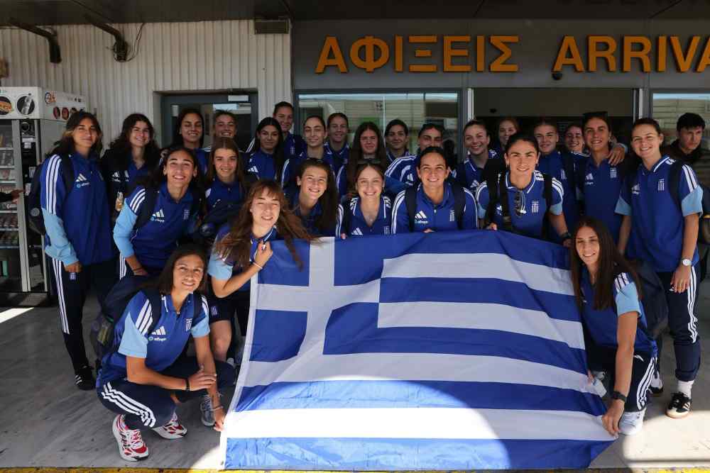 &Sigma;&tau;&omicron; &Eta;&rho;ά&kappa;&lambda;&epsilon;&iota;&omicron;, &eta; &Epsilon;&theta;&nu;&iota;&kappa;ή &omicron;&mu;ά&delta;&alpha; &pi;&omicron;&delta;&omicron;&sigma;&phi;&alpha;ί&rho;&omicron;&upsilon; &gamma;&upsilon;&nu;&alpha;&iota;&kappa;ώ&nu;