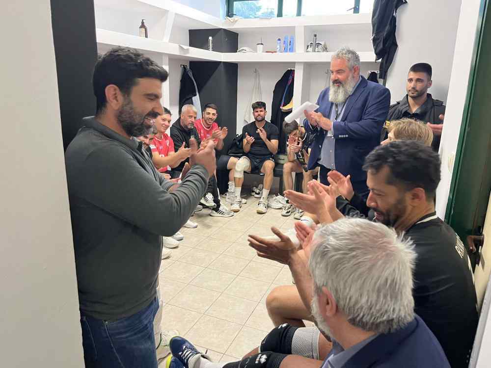 &Sigma;&upsilon;&gamma;&kappa;&iota;&nu;&eta;&tau;&iota;&kappa;έ&sigmaf; &sigma;&tau;&iota;&gamma;&mu;έ&sigmaf; &sigma;&tau;&alpha; &alpha;&pi;&omicron;&delta;&upsilon;&tau;ή&rho;&iota;&alpha; &tau;&omicron;&upsilon; &Omicron;&Phi;&Eta;-&Delta;&alpha;&nu;&delta;ά&lambda;&eta;&sigmaf;: "&Sigma;&alpha;&sigmaf; &epsilon;&upsilon;&chi;&alpha;&rho;&iota;&sigma;&tau;ώ &mu;έ&sigma;&alpha; &alpha;&pi;&omicron; &tau;&eta;&nu; &kappa;&alpha;&rho;&delta;&iota;ά &mu;&omicron;&upsilon;"