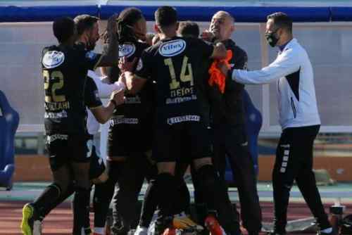&Gamma;&iota;&alpha; &tau;&omicron; 4&Chi;4 &omicron; &Epsilon;&rho;&gamma;&omicron;&tau;έ&lambda;&eta;&sigmaf; &sigma;&tau;&alpha; &Tau;&rho;ί&kappa;&alpha;&lambda;&alpha; (VIDEO)