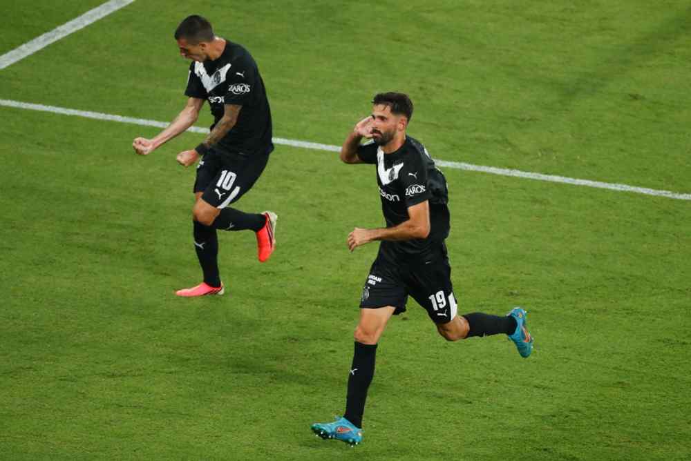 &Eta; &mu;&epsilon;&gamma;ά&lambda;&eta; &nu;ί&kappa;&eta; &tau;&omicron;&upsilon; &Omicron;&Phi;&Eta; &epsilon;&pi;ί &tau;&omicron;&upsilon; &Omicron;&lambda;&upsilon;&mu;&pi;&iota;&alpha;&kappa;&omicron;ύ (VIDEO)