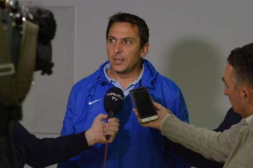 &Pi;&rho;&omicron;&beta;&lambda;&eta;&mu;&alpha;&tau;&iota;&sigma;&mu;έ&nu;&omicron;&sigmaf; &omicron; &Pi;&alpha;&pi;&alpha;&delta;ό&pi;&omicron;&upsilon;&lambda;&omicron;&sigmaf;: "&Pi;ή&rho;&alpha;&mu;&epsilon; &alpha;&upsilon;&tau;ό &pi;&omicron;&upsilon; &alpha;&xi;ί&zeta;&alpha;&mu;&epsilon;"