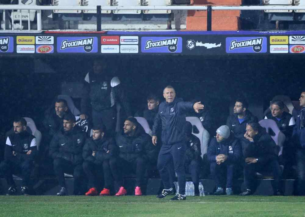 &Eta; ...&kappa;ά&theta;&omicron;&delta;&omicron;&sigmaf; &tau;&omicron;&upsilon; &Nu;&iota;ό&pi;&lambda;&iota;&alpha; &kappa;&alpha;&iota; &tau;&alpha; &sigma;&epsilon;&nu;ά&rho;&iota;&alpha;