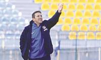 "&Pi;&omicron;&lambda;ύ &sigma;&eta;&mu;&alpha;&nu;&tau;&iota;&kappa;ό &tau;&omicron; &pi;&alpha;&iota;&chi;&nu;ί&delta;&iota; &mu;&epsilon; &tau;&eta;&nu; &Pi;&alpha;&nu;&alpha;&chi;&alpha;&iota;&kappa;ή"