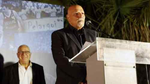 &Alpha;&phi;&iota;έ&rho;&omega;&sigma;&epsilon; ό&lambda;&eta; &tau;&omicron;&upsilon; &tau;&eta; &zeta;&omega;ή &sigma;&tau;&omicron; &mu;&pi;ά&sigma;&kappa;&epsilon;&tau;