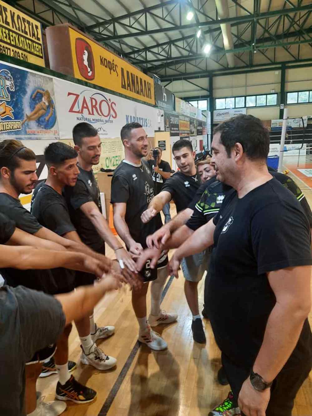 &Theta;έ&lambda;&epsilon;&iota; &epsilon;ύ&kappa;&omicron;&lambda;&eta; &sigma;&omega;&tau;&eta;&rho;ί&alpha; &kappa;&alpha;&iota; &nu;&alpha; "&chi;&tau;&upsilon;&pi;ή&sigma;&epsilon;&iota;" &epsilon;&xi;ά&delta;&alpha;