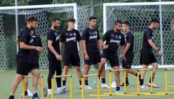 O &Omicron;&Phi;&Eta; &kappa;&alpha;&iota; &tau;&alpha; &tau;&epsilon;&sigma;&tau; &kappa;&omicron;&rho;&omega;&nu;&omicron;ϊ&omicron;&upsilon; &sigma;&tau;&iota;&sigmaf; &omicron;&mu;ά&delta;&epsilon;&sigmaf;