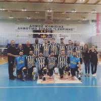 &Tau;&omicron;&upsilon;&sigmaf; &kappa;&omicron;&iota;&tau;ά&zeta;&epsilon;&iota; ό&lambda;&omicron;&upsilon;&sigmaf; &sigma;&tau;&alpha; &mu;ά&tau;&iota;&alpha;