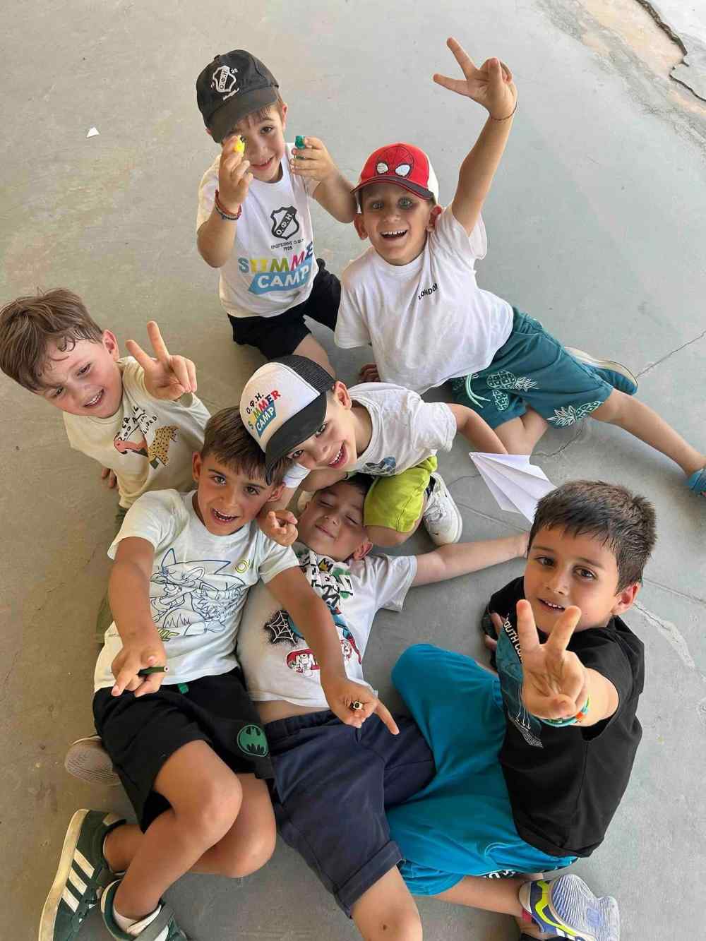 O&Phi;&Eta; Summer Camp: &Pi;&epsilon;&rho;&nu;ά&mu;&epsilon; &kappa;&alpha;&lambda;ά!
