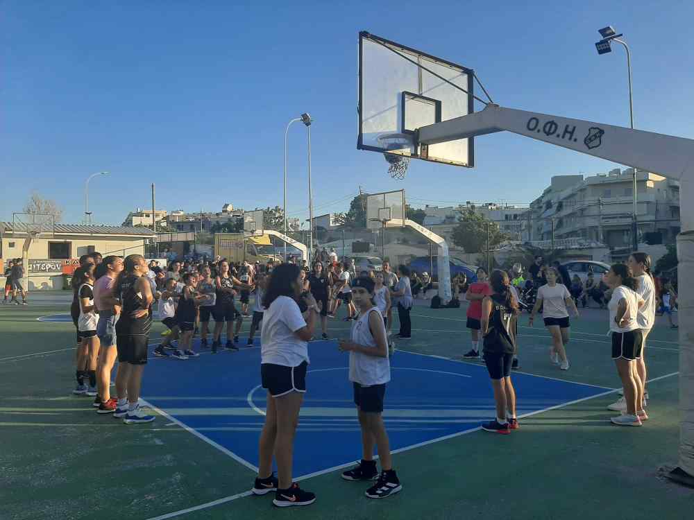 &Mu;&epsilon; &mu;&pi;ά&rho;&mu;&pi;&epsilon;&kappa;&iota;&omicron;&upsilon; &epsilon;ί&pi;&alpha;&nu; &kappa;&alpha;&lambda;ό &kappa;&alpha;&lambda;&omicron;&kappa;&alpha;ί&rho;&iota;