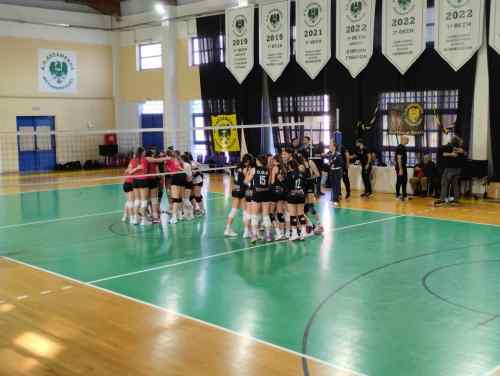 &Omicron;&chi;&iota; &delta;ά&kappa;&rho;&upsilon;&alpha; &gamma;&iota;&alpha; &tau;&iota;&sigmaf; &kappa;&omicron;&rho;&iota;&tau;&sigma;ά&rho;&epsilon;&sigmaf; &tau;&omicron;&upsilon; &Omicron;&Phi;&Eta;-&Alpha;&gamma;&gamma;&iota;&xi;&alpha;&nu; &tau;&eta;&nu; 4&alpha;&delta;&alpha;, &alpha;&lambda;&lambda;ά &gamma;&omicron;&nu;ά&tau;&iota;&sigma;&alpha;&nu; &sigma;&tau;&omicron; &tau;ά&iota; &mu;&pi;&rho;έ&iota;&kappa;