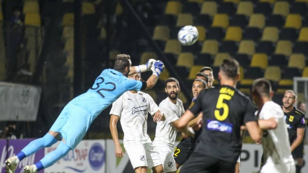 &Beta;&rho;&alpha;&delta;&iota;&nu;ό &kappa;&alpha;&iota; &alpha;&pi;&omicron; &tau;&eta; NOVA &tau;&omicron; &pi;&alpha;&iota;&chi;&nu;ί&delta;&iota; &tau;&omicron;&upsilon; &Omicron;&Phi;&Eta; &mu;&epsilon; &tau;&omicron;&nu; &Alpha;&rho;&eta;