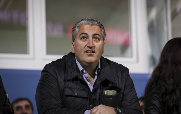 &Mu;&epsilon; &alpha;&rho;&chi;&eta;&gamma;ό &tau;&omicron;&nu; &Mu;&pi;&omicron;ύ&sigma;&eta;