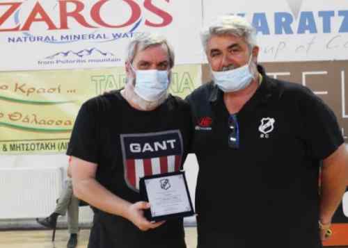 &Omicron; &Gamma;&iota;ά&nu;&nu;&eta;&sigmaf; &Delta;&alpha;&nu;&delta;ά&lambda;&eta;&sigmaf; ή&tau;&alpha;&nu; &phi;έ&tau;&omicron;&sigmaf; &mu;&epsilon;&gamma;ά&lambda;&omicron;&sigmaf; &chi;&omicron;&rho;&eta;&gamma;ό&sigmaf; &kappa;&alpha;&iota; &sigma;&tau;&omicron; &mu;&pi;ά&sigma;&kappa;&epsilon;&tau; &tau;&omicron;&upsilon; &Omicron;&Phi;&Eta;