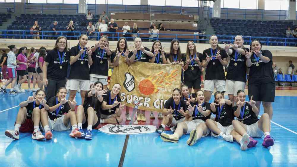 &Tau;&omicron; &pi;&rho;&omega;&tau;ά&theta;&lambda;&eta;&mu;&alpha; &Kappa;&rho;ή&tau;&eta;&sigmaf;, &kappa;&alpha;&tau;έ&kappa;&tau;&eta;&sigma;&alpha;&nu; &omicron;&iota; &Kappa;&omicron;&rho;&alpha;&sigma;ί&delta;&epsilon;&sigmaf; &mu;&pi;ά&sigma;&kappa;&epsilon;&tau; &tau;&omicron;&upsilon; &Omicron;&Phi;&Eta;