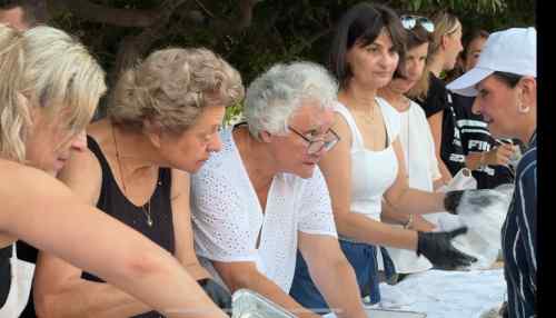 &Sigma;&tau;&iota;&gamma;&mu;&iota;ό&tau;&upsilon;&pi;&alpha; &alpha;&pi;&omicron; &tau;&eta;&nu; &epsilon;&kappa;&delta;ή&lambda;&omega;&sigma;&eta; &alpha;&gamma;ά&pi;&eta;&sigmaf; &sigma;&tau;&eta; &gamma;&epsilon;&iota;&tau;&omicron;&nu;&iota;ά &tau;&omicron;&upsilon; &Omicron;&Phi;&Eta; (VIDEO)
