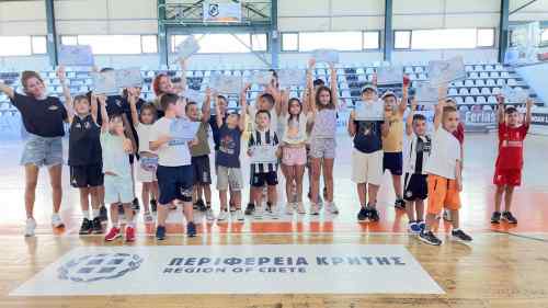 &Eta; &gamma;&iota;&omicron;&rho;&tau;ή &tau;&omicron;&upsilon; Summer Camp &tau;&omicron;&upsilon; &Epsilon;&rho;&alpha;&sigma;&iota;&tau;έ&chi;&nu;&eta; &Omicron;&Phi;&Eta; (VIDEO)