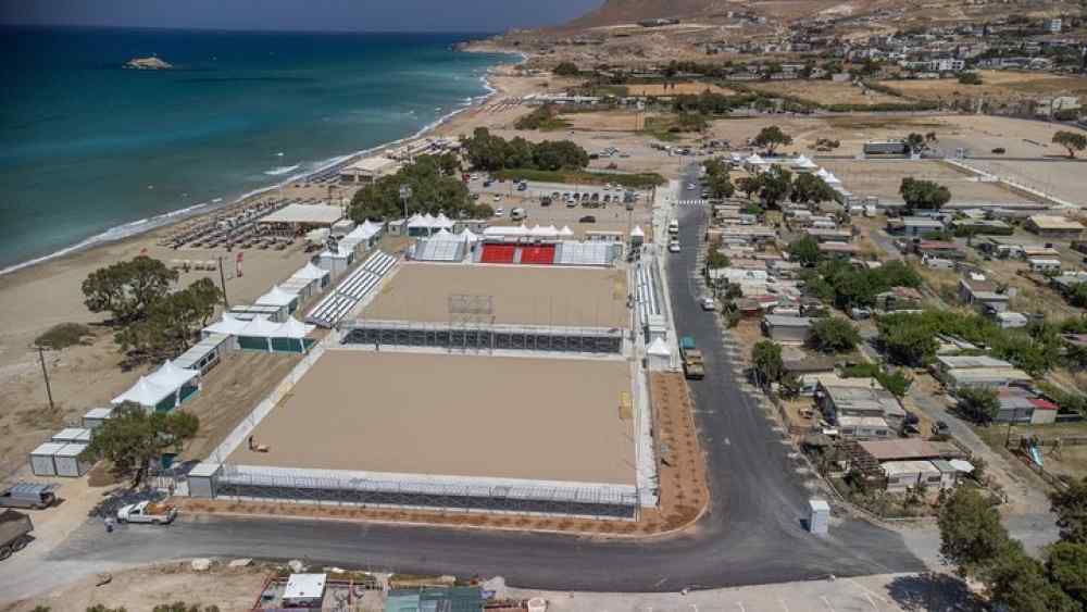 &Eta; &kappa;&omicron;&rho;&upsilon;&phi;&alpha;ί&alpha; &alpha;&theta;&lambda;&eta;&tau;&iota;&kappa;ή &epsilon;&gamma;&kappa;&alpha;&tau;ά&sigma;&tau;&alpha;&sigma;&eta; &sigma;&tau;&eta;&nu; &Epsilon;&lambda;&lambda;ά&delta;&alpha; &kappa;&alpha;&iota; &alpha;&pi;&omicron; &tau;&iota;&sigmaf; &kappa;&alpha;&lambda;ύ&tau;&epsilon;&rho;&epsilon;&sigmaf; &sigma;&tau;&eta;&nu; &Epsilon;&upsilon;&rho;ώ&pi;&eta;