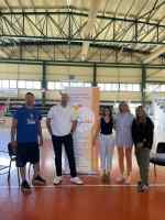 &Mu;ί&lambda;&eta;&sigma;&alpha;&nu; &gamma;&iota;&alpha; &tau;&eta; &sigma;&eta;&mu;&alpha;&sigma;ί&alpha; &kappa;&alpha;&iota; &tau;&alpha; &omicron;&phi;έ&lambda;&eta; &tau;&omicron;&upsilon; Summer Camp &sigma;&tau;&eta; &zeta;&omega;ή, &tau;&eta;&nu; &psi;&upsilon;&chi;&omicron;&lambda;&omicron;&gamma;ί&alpha; &kappa;&alpha;&iota; &tau;&eta; &delta;&iota;&alpha;&tau;&rho;&omicron;&phi;ή &tau;&omega;&nu; &pi;&alpha;&iota;&delta;&iota;ώ&nu;