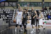 T&rho;έ&nu;&omicron; &omicron; &Omicron;&Phi;&Eta;-5&Chi;5 &kappa;&alpha;&iota; &sigma;&upsilon;&nu;&epsilon;&chi;ί&zeta;&epsilon;&iota;!