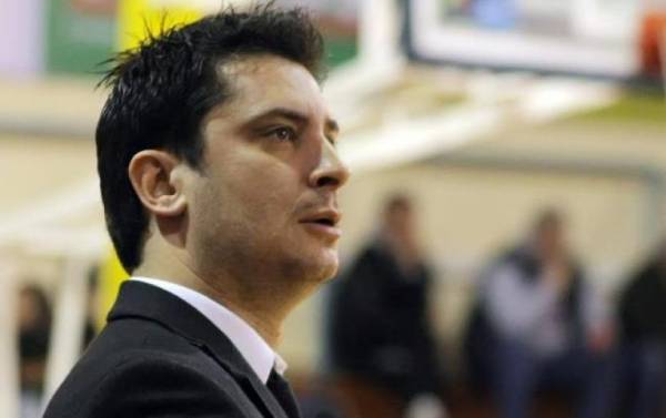"&Nu;&alpha; &mu;&epsilon;&gamma;&alpha;&lambda;ώ&sigma;&omicron;&upsilon;&mu;&epsilon; &tau;&eta; &phi;&omega;&tau;&iota;ά" &lambda;έ&epsilon;&iota; &omicron; &Rho;ά&lambda;&lambda;&eta;&sigmaf; &gamma;&iota;&alpha; &tau;&omicron;&nu; &Omicron;&Phi;&Eta;!