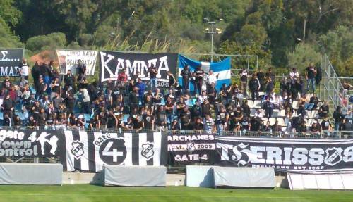 &Sigma;&kappa;&lambda;&eta;&rho;ή &alpha;&nu;&alpha;&kappa;&omicron;ί&nu;&omega;&sigma;&eta; &alpha;&pi;&omicron; &tau;&omicron;&upsilon;&sigmaf; &phi;&iota;&lambda;ά&theta;&lambda;&omicron;&upsilon;&sigmaf; &tau;&omicron;&upsilon; &Omicron;&Phi;&Eta;: "&Beta;&rho;ί&sigma;&alpha;&tau;&epsilon; &tau;&omicron; &nu;&eta;&sigma;ί, &beta;&rho;ί&sigma;&alpha;&tau;&epsilon; &tau;&eta;&nu; &pi;ό&lambda;&eta; &mu;&alpha;&sigmaf;"