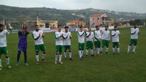 &Theta;έ&lambda;&omicron;&upsilon;&nu; &tau;&eta;&nu; &kappa;&omicron;ύ&pi;&alpha; &kappa;&alpha;&iota; &tau;&omicron; &delta;&epsilon;ί&chi;&nu;&omicron;&upsilon;&nu; (VIDEO)