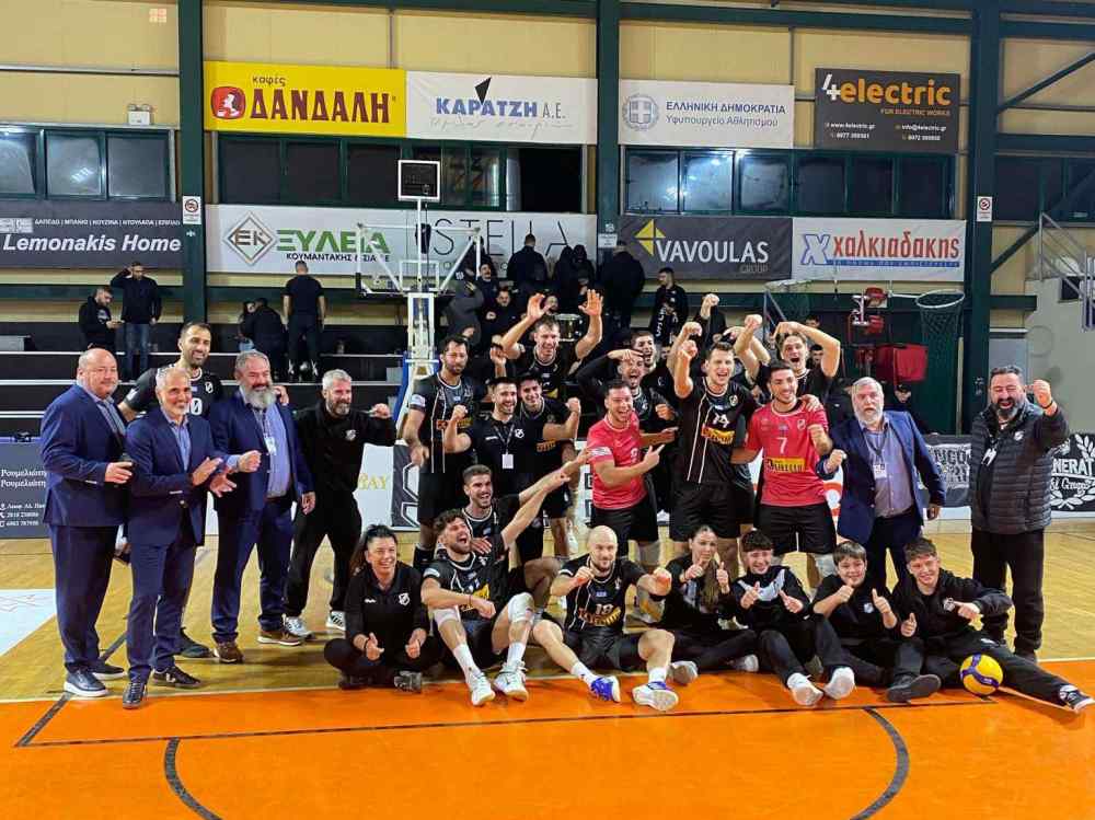 &Omicron; &Gamma;&iota;ά&nu;&nu;&eta;&sigmaf; &Kappa;&alpha;&lambda;&mu;&alpha;&zeta;ί&delta;&eta;&sigmaf; &gamma;&iota;&alpha; &tau;&eta; &nu;ί&kappa;&eta; &tau;&omicron;&upsilon; &Omicron;&Phi;&Eta;: &Tau;&eta; &theta;έ&lambda;&alpha;&mu;&epsilon; &pi;&omicron;&lambda;ύ