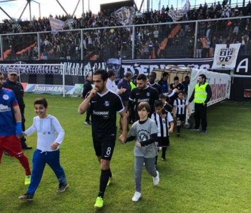&Delta;&epsilon;ί&tau;&epsilon; &gamma;&kappa;&omicron;&lambda; &alpha;&pi;&omicron; &tau;&eta; &Beta;' &Epsilon;&theta;&nu;&iota;&kappa;ή! (VIDEO)