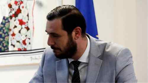 &Eta; &pi;&rho;ώ&tau;&eta; "&mu;&epsilon;&tau;&alpha;&gamma;&rho;&alpha;&phi;ή" &tau;&omicron;&upsilon; &Omicron;&Phi;&Eta;