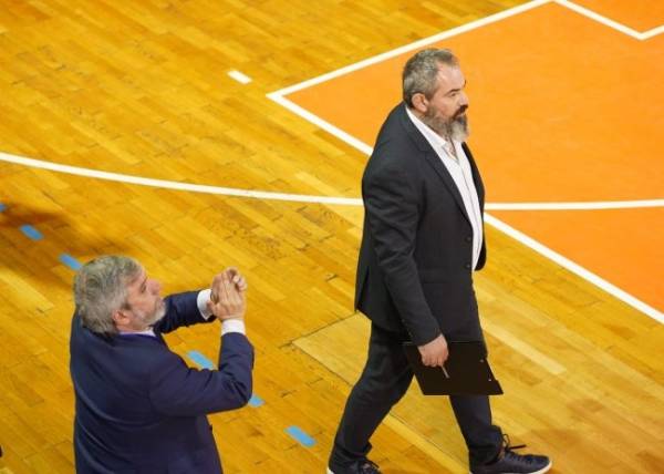 &Kappa;&omicron;&mu;&beta;&iota;&kappa;ό &pi;&alpha;&iota;&chi;&nu;ί&delta;&iota; &gamma;&iota;&alpha; &tau;&omicron;&nu; &Omicron;&Phi;&Eta;