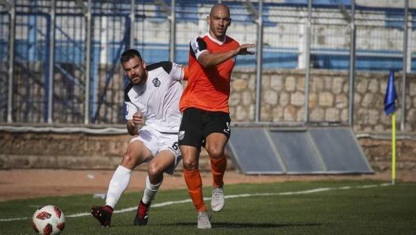 &Eta; &epsilon;&iota;&kappa;ό&nu;&alpha; &tau;&eta;&sigmaf; &Sigma;&omicron;ύ&pi;&epsilon;&rho; &Lambda;ί&gamma;&kappa;-&Alpha;&pi;&omicron;&tau;&epsilon;&lambda;έ&sigma;&mu;&alpha;&tau;&alpha; &kappa;&alpha;&iota; &beta;&alpha;&theta;&mu;&omicron;&lambda;&omicron;&gamma;ί&alpha;