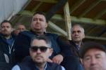 "&Epsilon;&lambda;ά&tau;&epsilon; &nu;&alpha; &alpha;&nu;&alpha;&lambda;ά&beta;&epsilon;&tau;&epsilon; &tau;&eta;&nu; &omicron;&mu;ά&delta;&alpha;!"