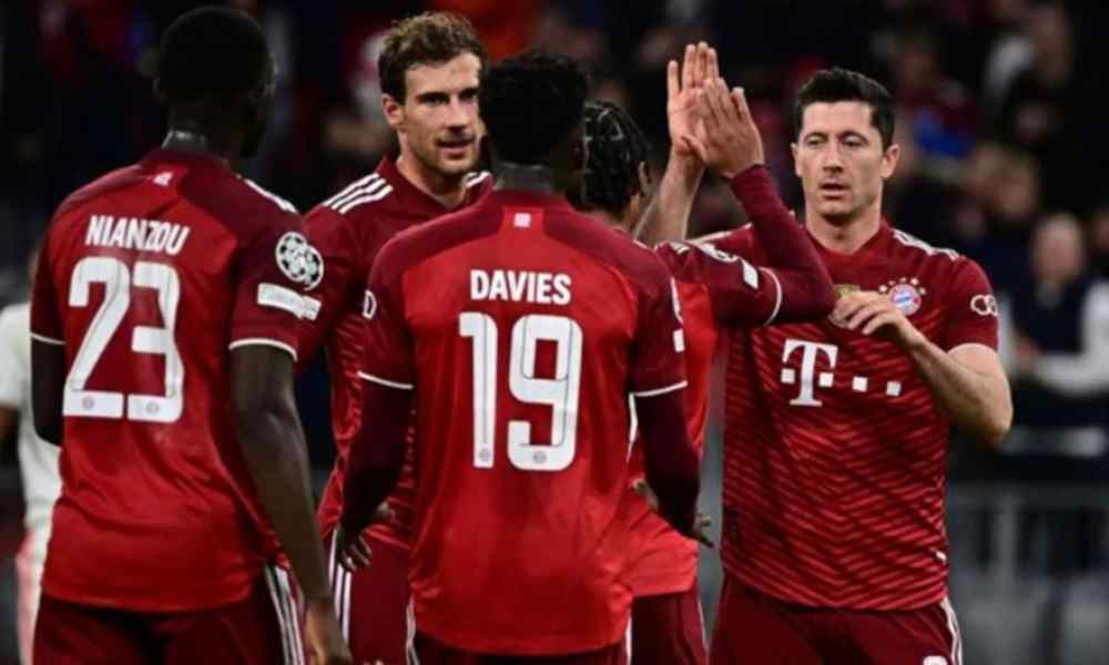 Champions League: &Pi;έ&rho;&alpha;&sigma;&alpha;&nu; &sigma;&tau;&omicron;&upsilon;&sigmaf; 16 &Mu;&pi;ά&gamma;&epsilon;&rho;&nu; &kappa;&alpha;&iota; &Gamma;&iota;&omicron;&upsilon;&beta;έ&nu;&tau;&omicron;&upsilon;&sigmaf;-&Tau;&omicron; &sigma;&eta;&mu;&epsilon;&rho;&iota;&nu;ό &pi;&rho;ό&gamma;&rho;&alpha;&mu;&mu;&alpha;