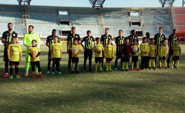 Football league: &Sigma;&tau;&eta;&nu; &delta;&epsilon;ύ&tau;&epsilon;&rho;&eta; &theta;έ&sigma;&eta; &upsilon;&pi;&omicron;&chi;ώ&rho;&eta;&sigma;&epsilon; &omicron; &Epsilon;&rho;&gamma;&omicron;&tau;έ&lambda;&eta;&sigmaf;-&Omicron;&lambda;&alpha; &tau;&alpha; &alpha;&pi;&omicron;&tau;&epsilon;&lambda;έ&sigma;&mu;&alpha;&tau;&alpha;
