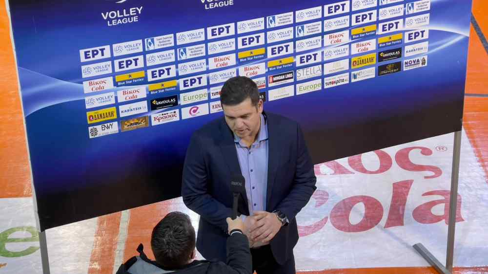 &Delta;&epsilon;&lambda;&eta;&kappa;ώ&sigma;&tau;&alpha;&sigmaf;: "&Epsilon;&gamma;&iota;&nu;&epsilon; έ&nu;&alpha; &beta;ή&mu;&alpha;"