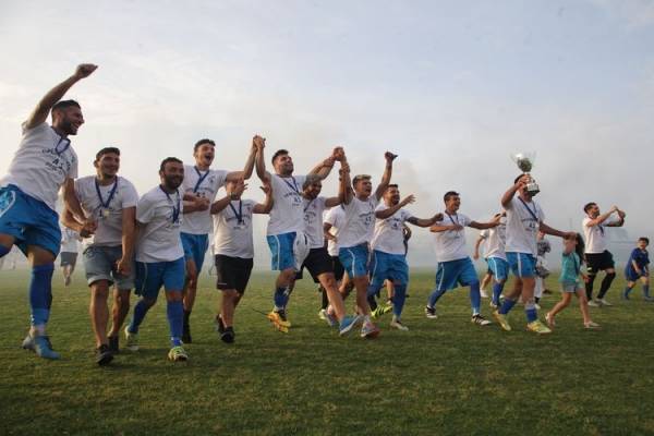 &Gamma;&lambda;έ&nu;&tau;&iota; &gamma;&iota;&alpha; &tau;&omicron;&nu; &Eta;&rho;ό&delta;&omicron;&tau;&omicron; &sigma;&tau;&eta;&nu; &Alpha;&lambda;&iota;&kappa;&alpha;&rho;&nu;&alpha;&sigma;ό! (VIDEO)