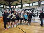 &Beta;ή&mu;&alpha;-&beta;ή&mu;&alpha; &pi;&lambda;&eta;&sigma;&iota;ά&zeta;&epsilon;&iota; &sigma;&tau;&eta;&nu; Volley League o &Omicron;&Phi;&Eta;, &pi;&omicron;&upsilon; &pi;έ&tau;&upsilon;&chi;&epsilon; &tau;&eta;&nu; 11&eta; &nu;ί&kappa;&eta; &tau;&omicron;&upsilon; &mu;&epsilon; &sigma;&omicron;ύ&pi;&epsilon;&rho; &epsilon;&mu;&phi;ά&nu;&iota;&sigma;&eta;