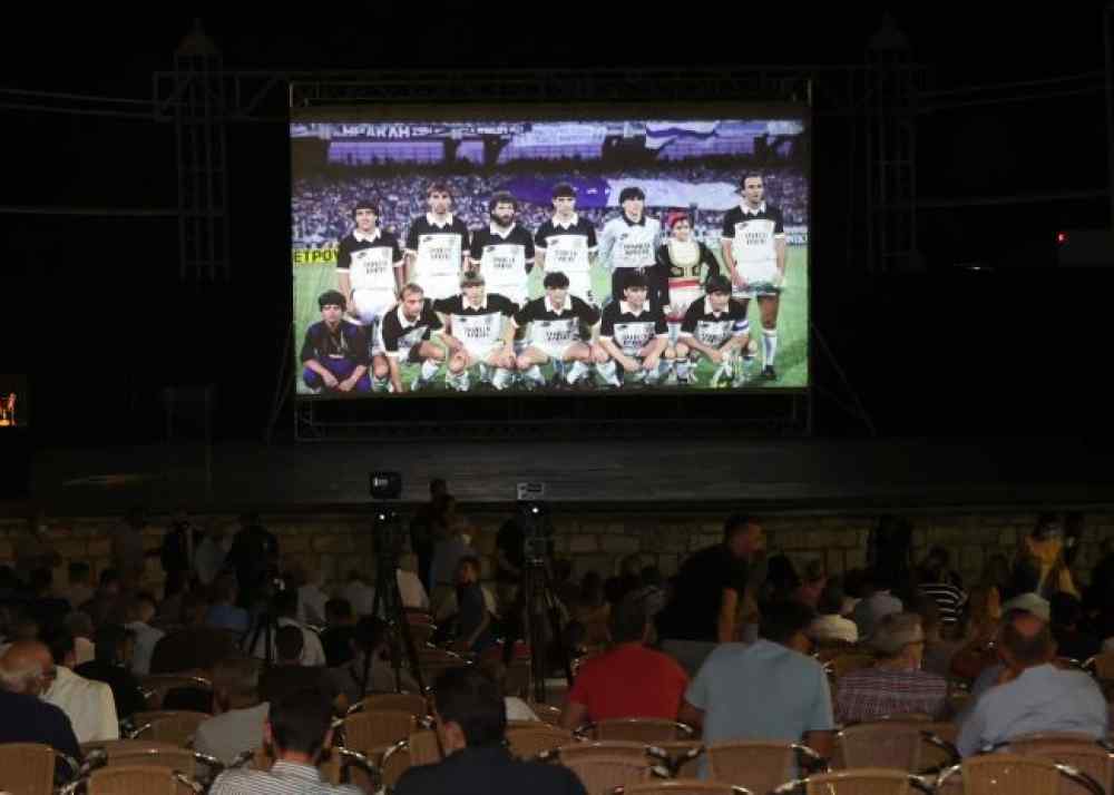 &Omicron; &Omicron;&Phi;&Eta; &theta;&alpha; &xi;&alpha;&nu;&alpha;&zeta;ή&sigma;&epsilon;&iota; &sigma;ύ&nu;&tau;&omicron;&mu;&alpha; &mu;&epsilon;&gamma;ά&lambda;&epsilon;&sigmaf; &sigma;&tau;&iota;&gamma;&mu;έ&sigmaf;