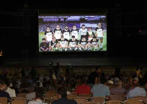 &Omicron; &Omicron;&Phi;&Eta; &theta;&alpha; &xi;&alpha;&nu;&alpha;&zeta;ή&sigma;&epsilon;&iota; &sigma;ύ&nu;&tau;&omicron;&mu;&alpha; &mu;&epsilon;&gamma;ά&lambda;&epsilon;&sigmaf; &sigma;&tau;&iota;&gamma;&mu;έ&sigmaf;