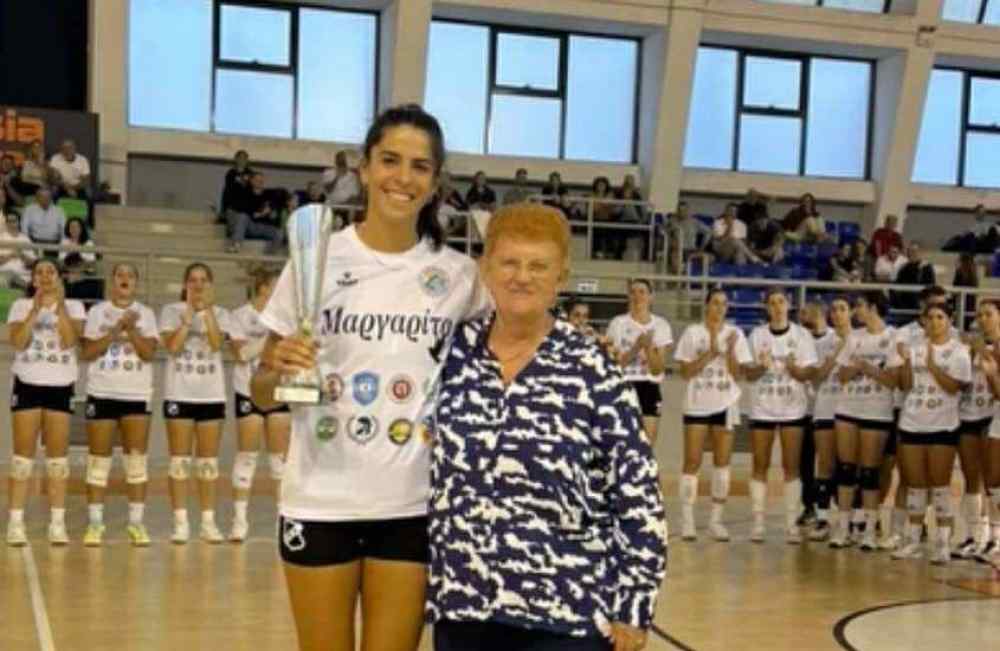 &Eta; &pi;&rho;ώ&tau;&eta; &kappa;&omicron;ύ&pi;&alpha; &tau;&eta;&sigmaf; &sigma;&epsilon;&zeta;ό&nu; &gamma;&iota;&alpha; &tau;&alpha; &kappa;&omicron;&rho;ί&tau;&sigma;&iota;&alpha; &tau;&omicron;&upsilon; &Omicron;&Phi;&Eta;