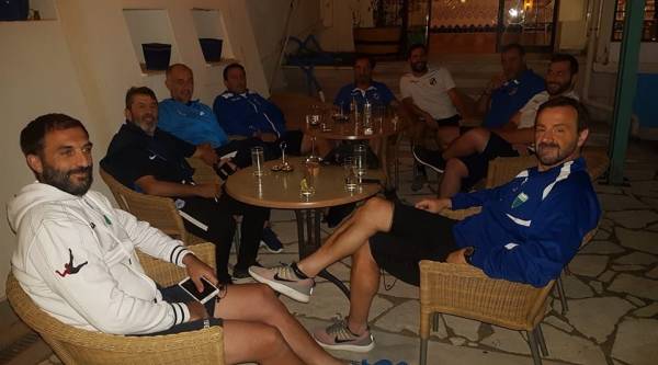 &Mu;&iota;&alpha; &sigma;&pi;&omicron;&upsilon;&delta;&alpha;ί&alpha; &pi;&omicron;&delta;&omicron;&sigma;&phi;&alpha;&iota;&rho;&iota;&kappa;ή &alpha;&nu;&tau;ά&mu;&omega;&sigma;&eta;