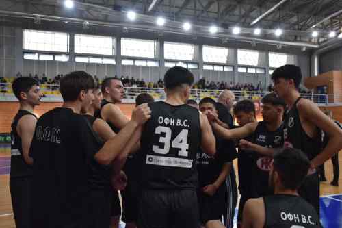 &Tau;&omicron; &Eta;&rho;ά&kappa;&lambda;&epsilon;&iota;&omicron; 66-58 &sigma;&tau;&omicron;&nu; &tau;&epsilon;&lambda;&iota;&kappa;ό &tau;&omicron;&nu; &Omicron;&Phi;&Eta;, &pi;ή&rho;&epsilon; &tau;&omicron;&nu; &tau;ί&tau;&lambda;&omicron; &sigma;&tau;&omicron;&upsilon;&sigmaf; Έ&phi;&eta;&beta;&omicron;&upsilon;&sigmaf; &sigma;&tau;&eta;&nu; &Kappa;&rho;ή&tau;&eta;